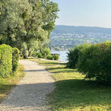 Pivert, Chalet Confortable Avec Jardin A 100M Du Lac Auvernier Exterior photo